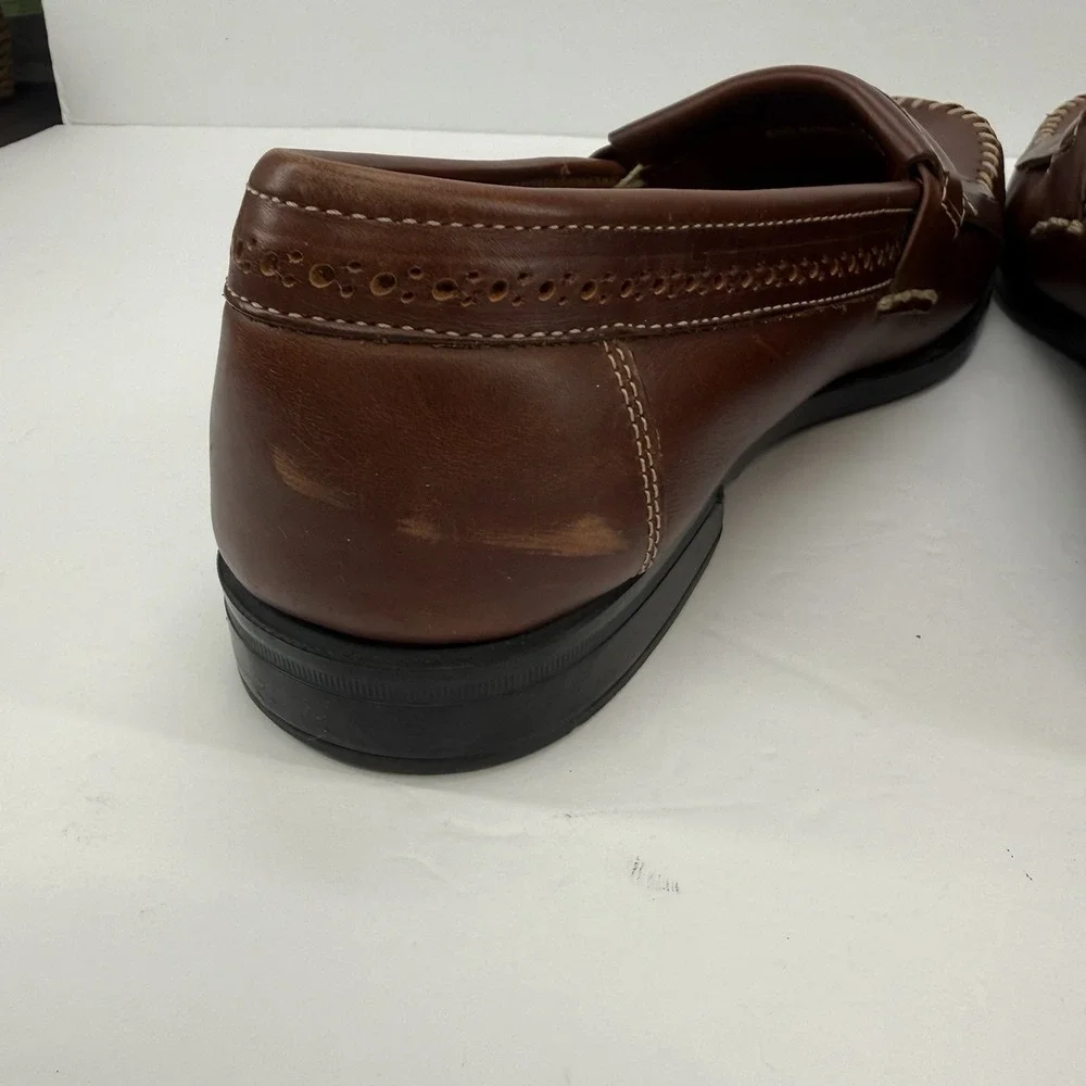 G.H. Bass Weejuns Men's 10 D  Burgundy Wine Brown‎ Leather Tassel Loafers